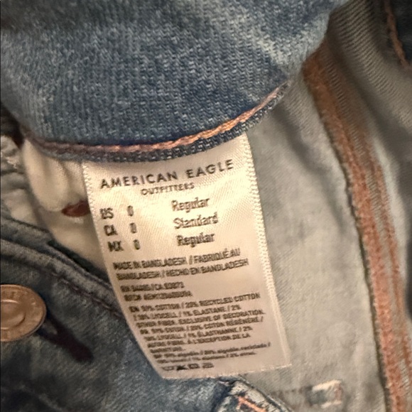 American Eagle Outfitters Light Blue Ripped Boyfriend Jeans - Picture 2 of 3